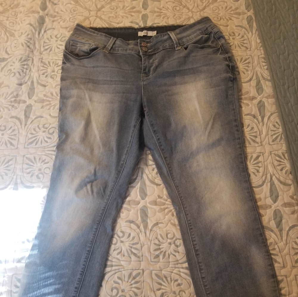 YMI womens ankle jeans